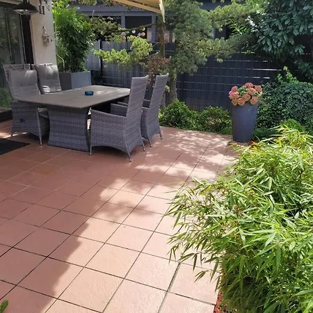 Souterrainwohnung